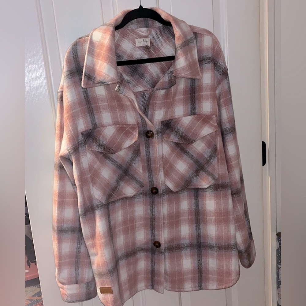 Simply southern women’s plaid shacket in pink and tan.